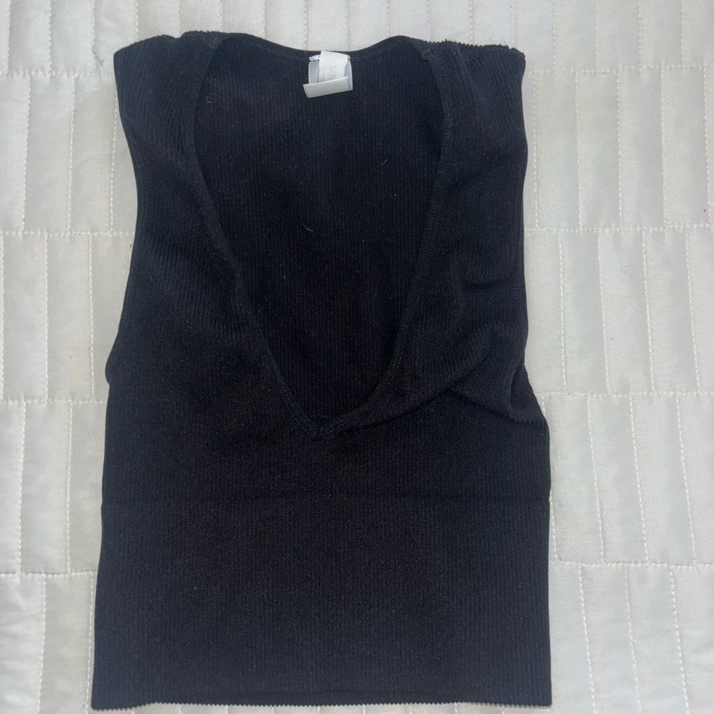 Black Sleeveless Women's Top